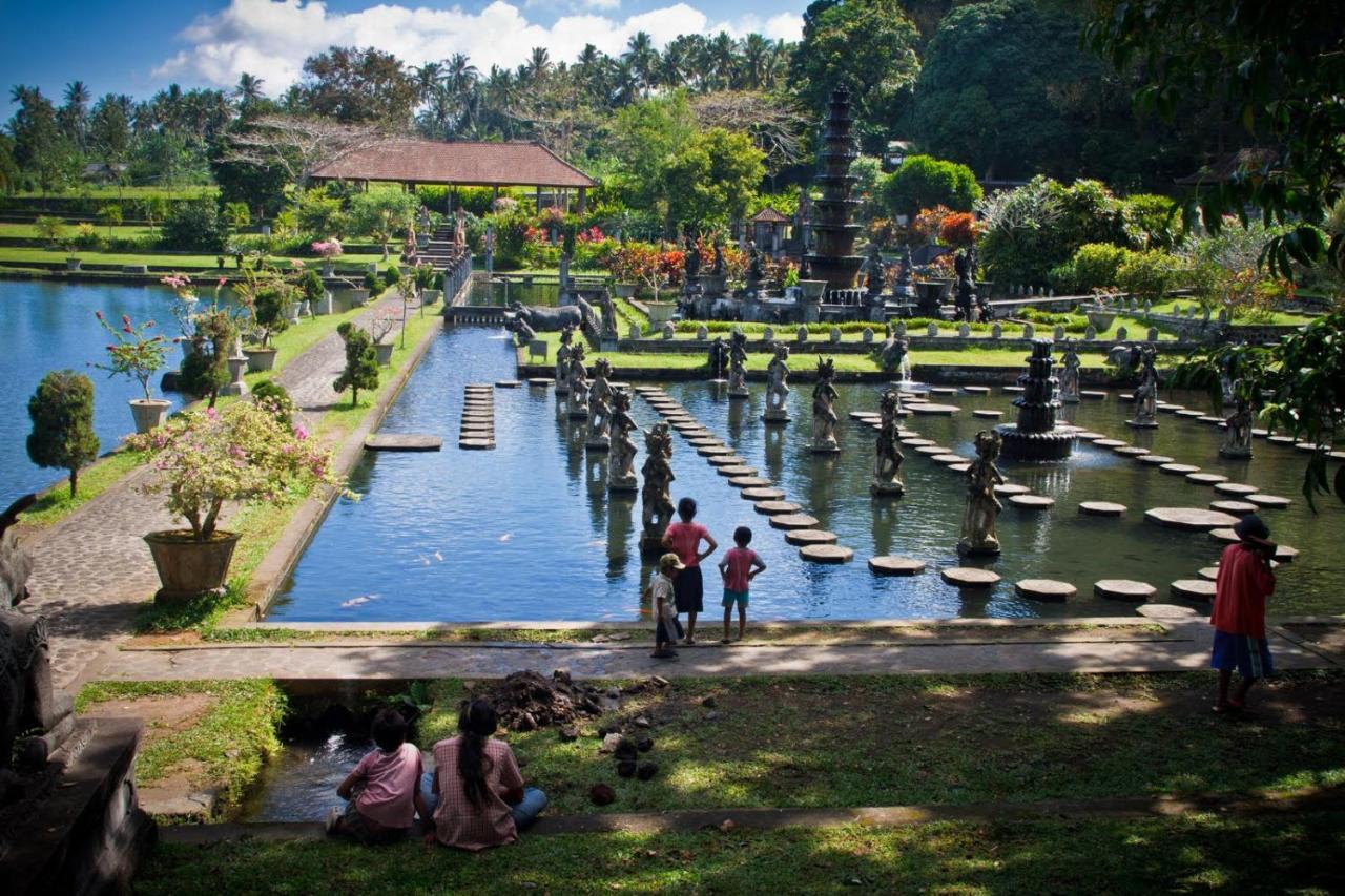 Dhangin Taman Karangasem  Luaran gambar