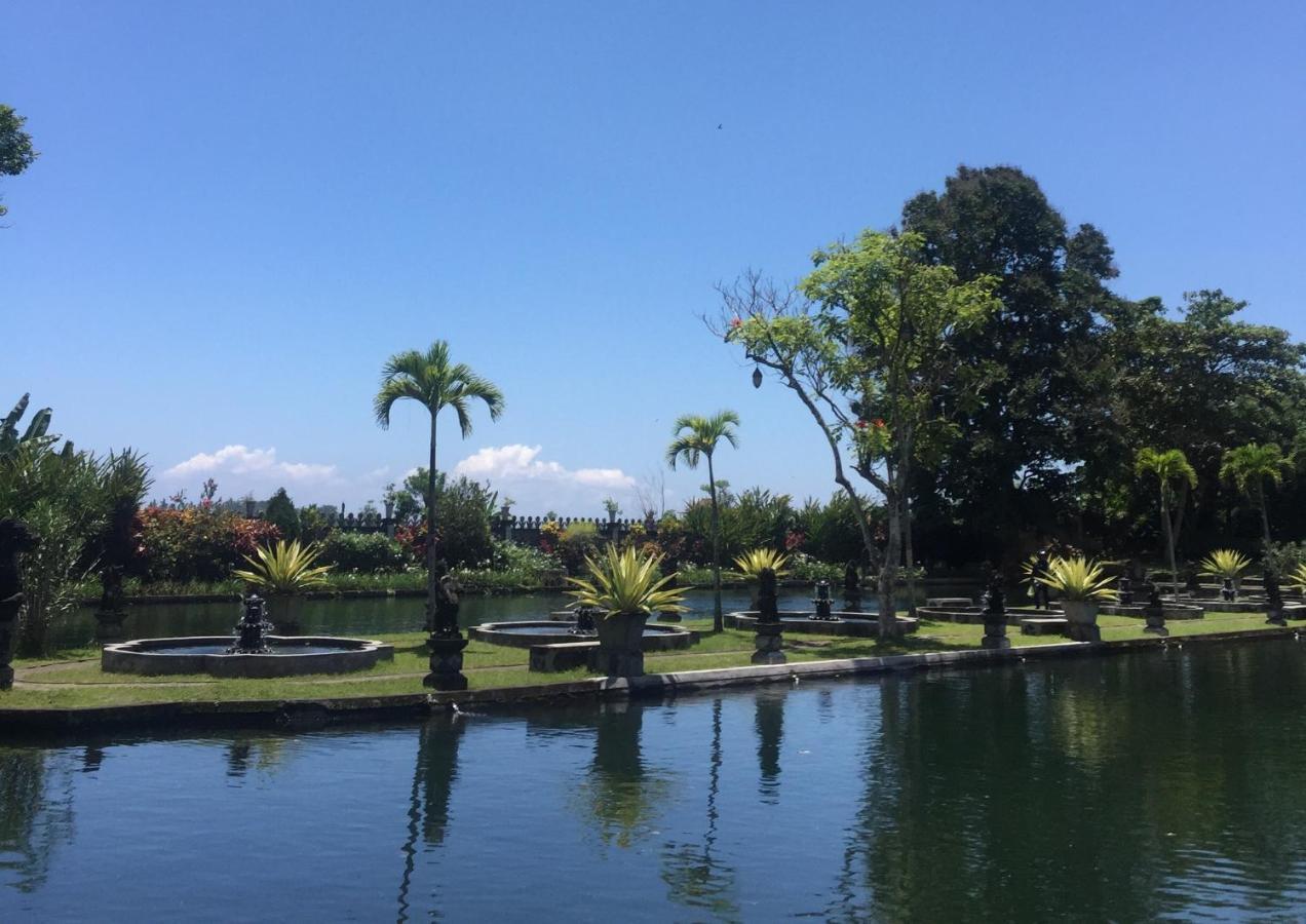Dhangin Taman Karangasem  Luaran gambar