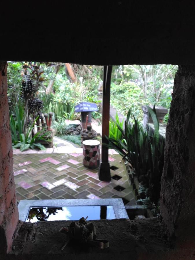 Dhangin Taman Karangasem  Luaran gambar