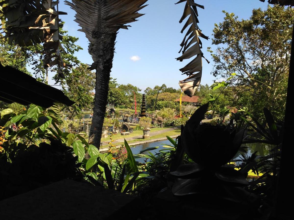 Dhangin Taman Karangasem  Luaran gambar
