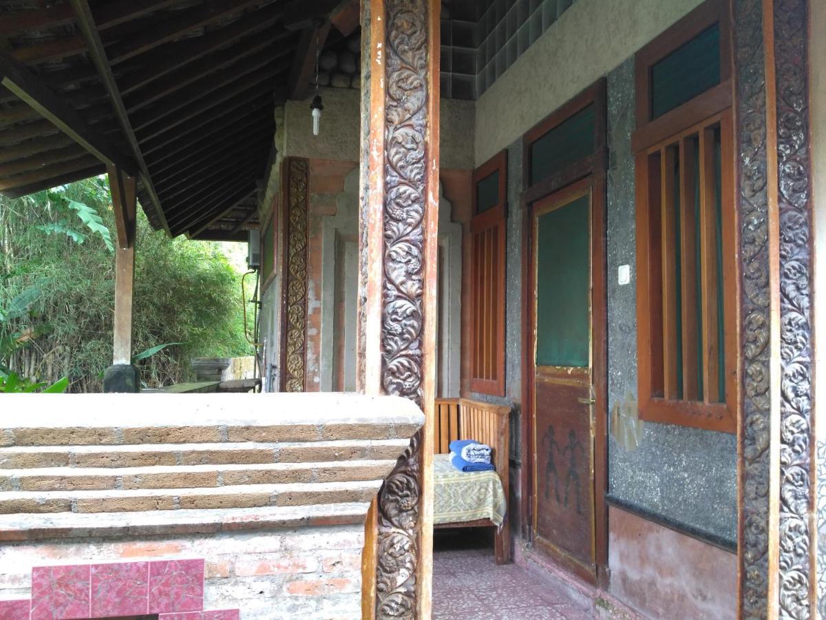Dhangin Taman Karangasem  Luaran gambar