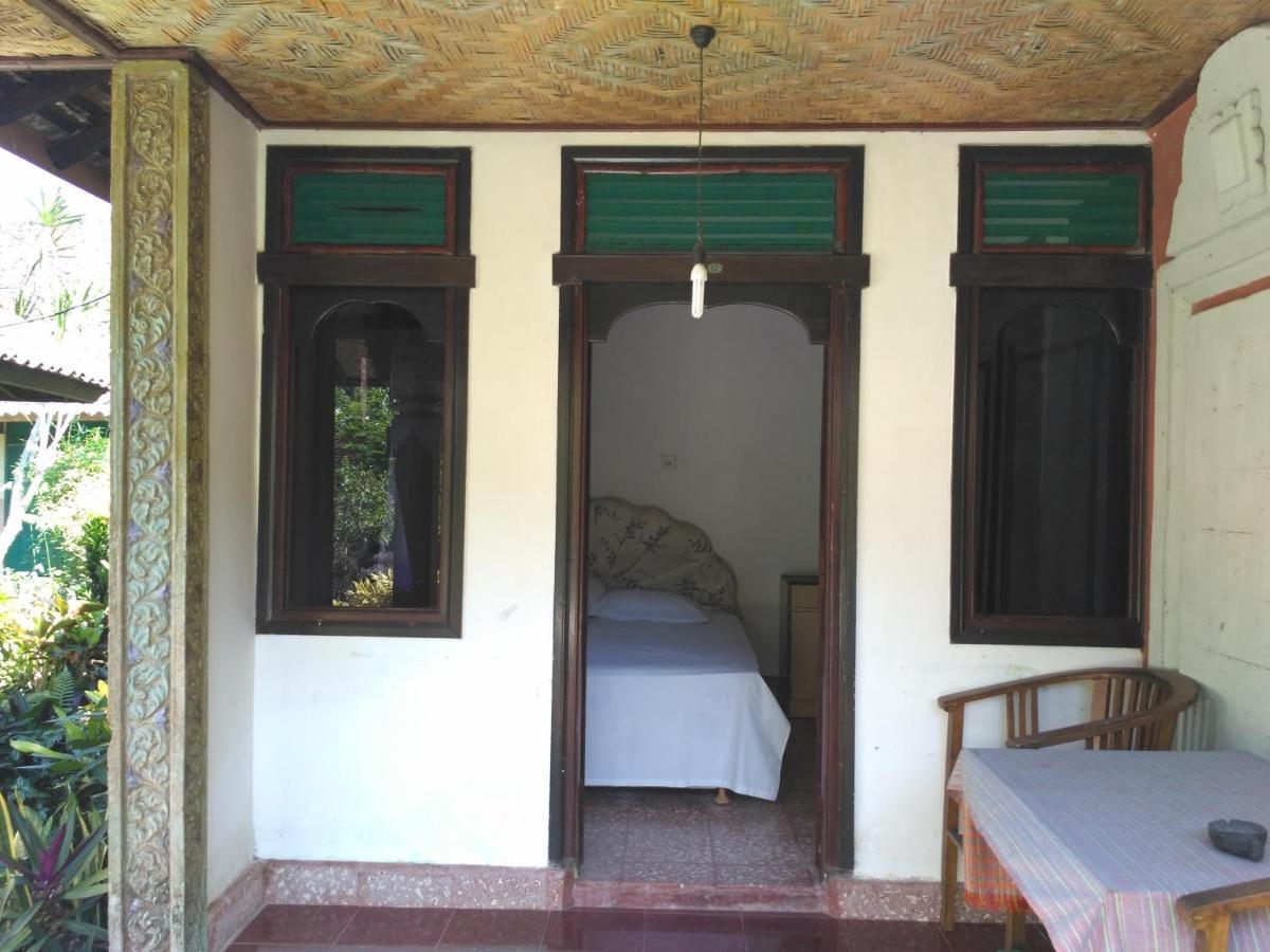 Dhangin Taman Karangasem  Luaran gambar